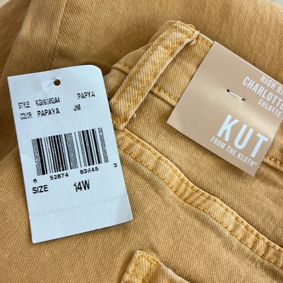 Kut From the Kloth Charlotte Jeans - Picture 3 of 5